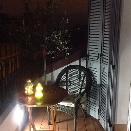 Apartment Pied A Terre With Terrazza In Milan City Center Room photo